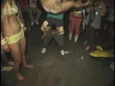 Japanese retro daggering! Very rare footage of Japanese dancehall from the Passa Passa era 🇯🇵