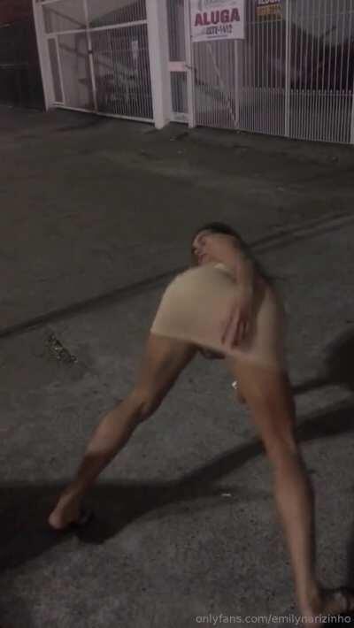 slutty girl letting it all hang out