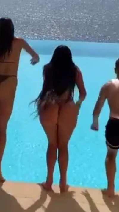 Damn that Ass