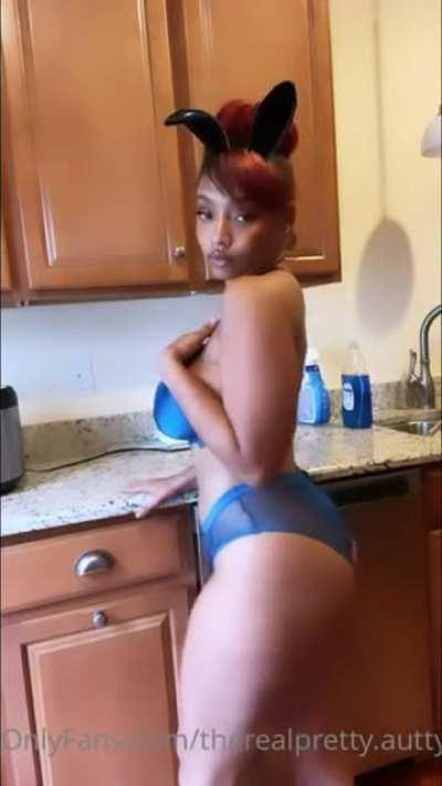 therealprettyauttyy - Video #9221