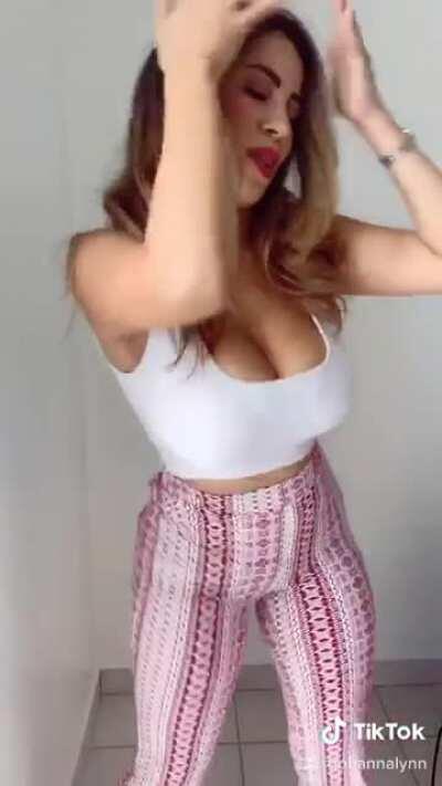 Your favorite cubanita :)