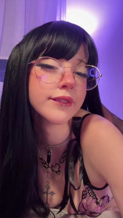 Is ahegao better with drooling? :)