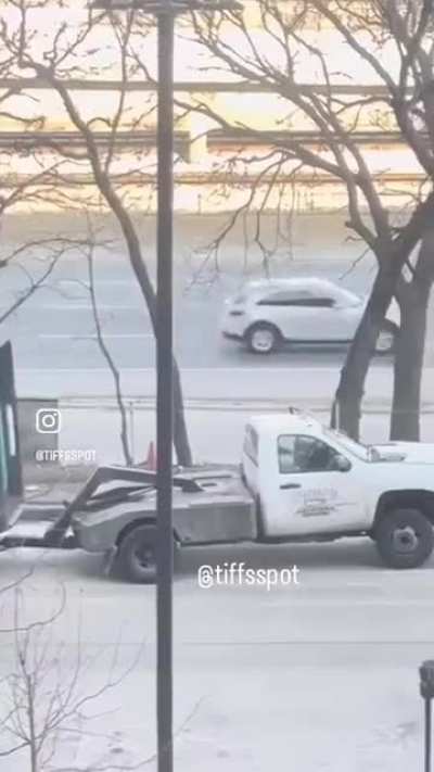 Amazon delivery truck gets towed while driver attempts to stop the move