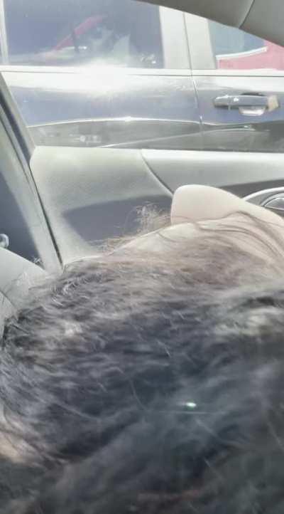 Just casually changing clothes in my car while tons of people walk by 😍💦