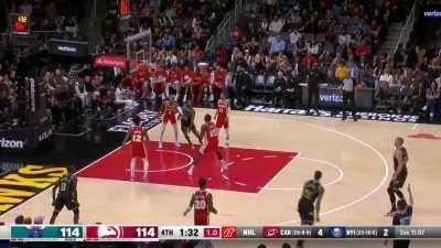 [Highlight] PJ Washington hits his second 3 in a row in the clutch and Eric Collins loses his mind