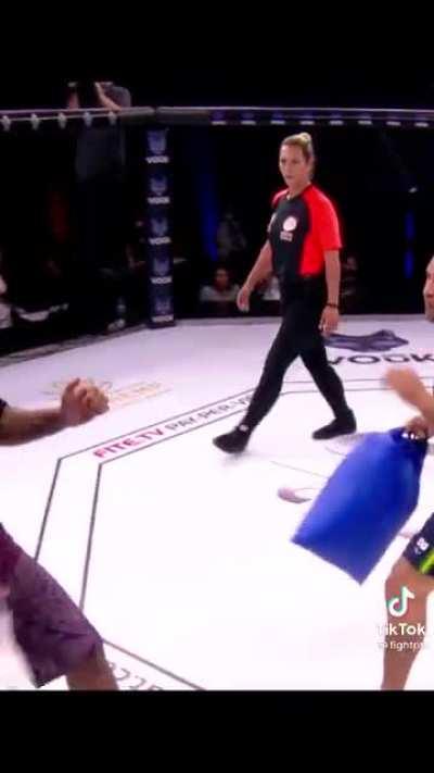 Подушкобоксинг