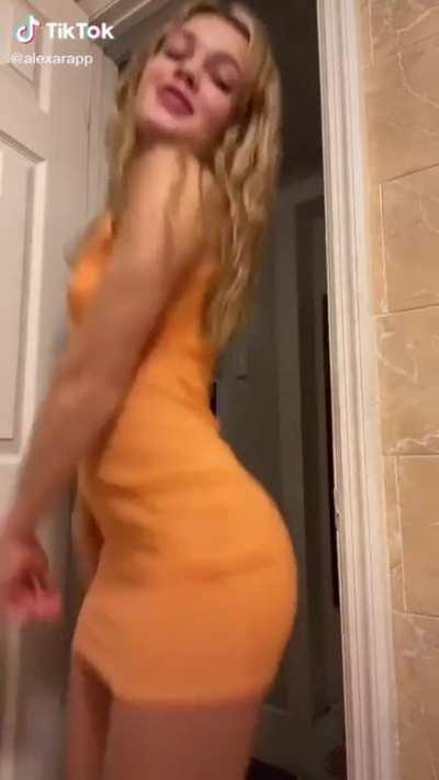 Small Waist Pretty Face With a Big Bank 2021