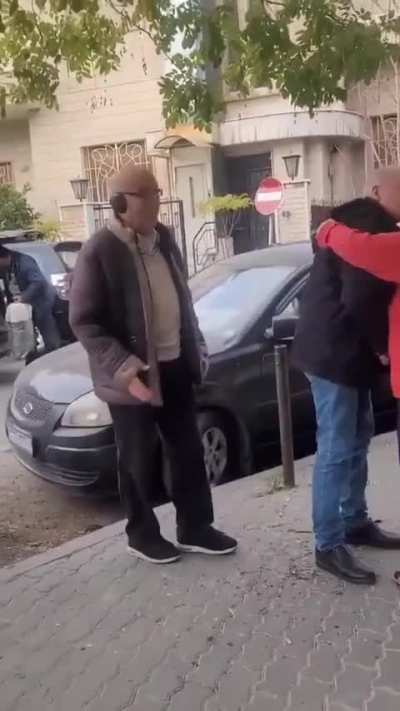 Syrian Pilot Ragheed Ahmed Al-Tatari, arrested at 27 for refusing to bomb Hama in the 1980s, reunites with his family.