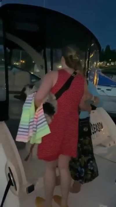 Yacht Club Karen has a full blown meltdown.