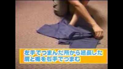 Japanese way of folding T-shirts