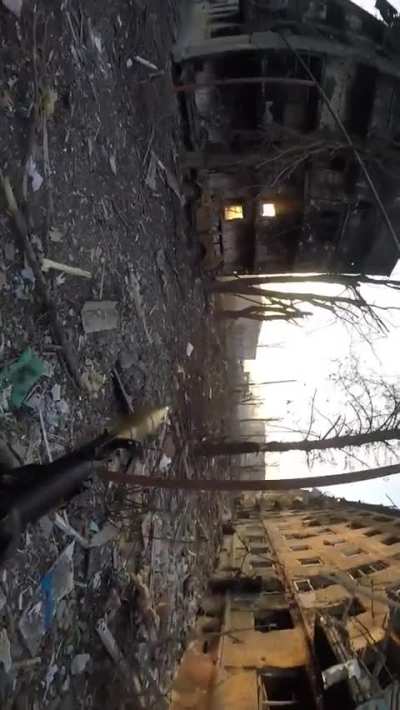 Ukrainian soldier fires RPG, video cuts off before any explosion or contact, location possibly bakhmut 2023, original video taken from tiktok from user: @x_forever_young_x