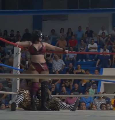 Lady Maravilla stinkface 2023