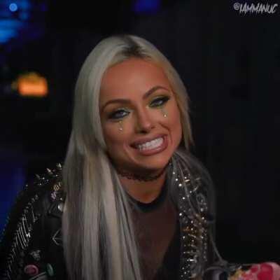 Liv Morgan 😩🖤