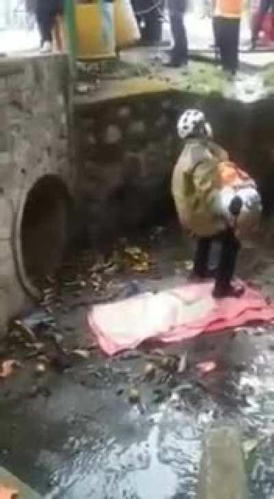 WCGW Don’t worry, we are here to rescue you