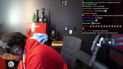 Hikaru unboxing his birthday gifts...