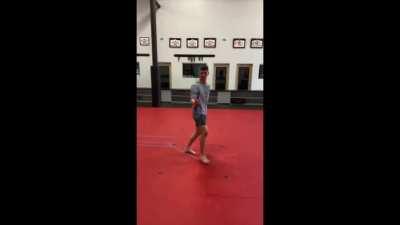 meddl on. mein erstes selbstgemeddelts mett, bitte schiebt den luan nicht zu hart rein.