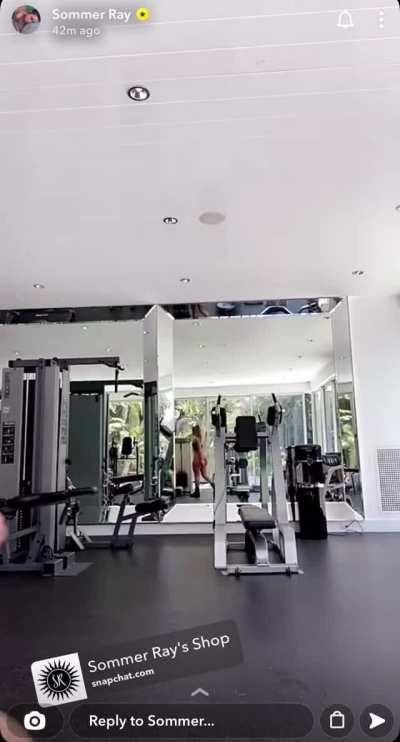 Sommer ray amazing booty workout🥵🍑x