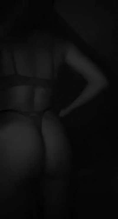 React and i will send u nudes