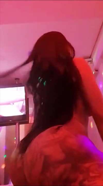 Hot She Cock-Name Unknown