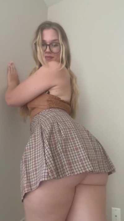 Are you ready to learn how to fuck a big ass?