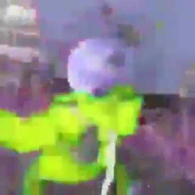 Headphones... Well I'll be gosh darned...