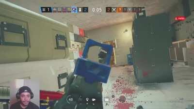 The best PokéC4 throw from Ash Ketchum