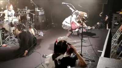 Kanami n beast mode doing heel kicking the cymbals Paris 2019-06-23 origanal mv  