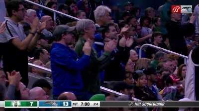 [Highlight] Jonathan Isaac checks in for the first time in 904 days.