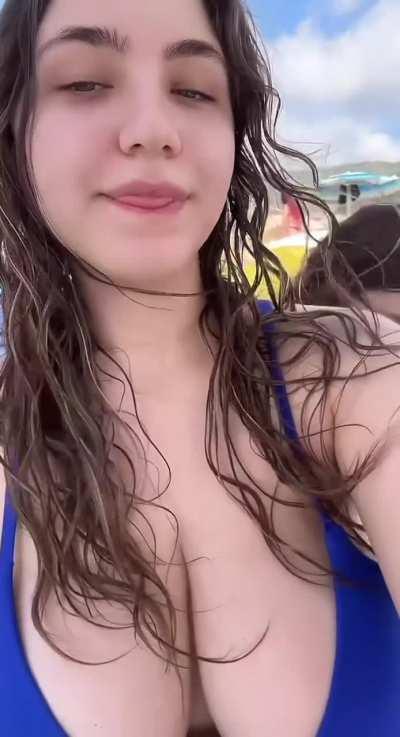 Beach 🏖️ 🥥🥥