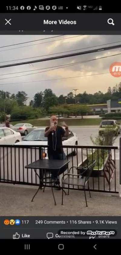 GrubHub Driver refuses to put on a mask to pick up an order. Freaks out when Restaurant refuses to give him the order.