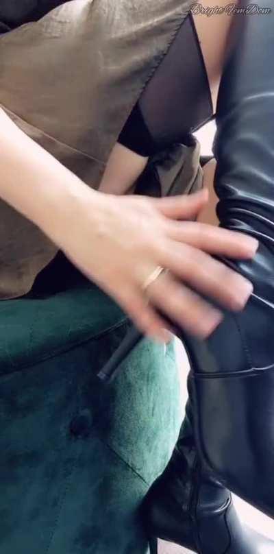 Are you a sub? 👢 Join my Fem[dom] [Fan] Club!