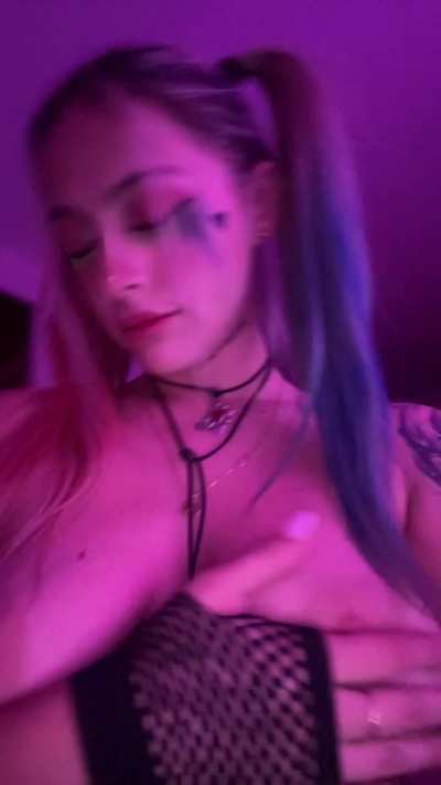 Harley Quinn by (SophieQuinn)