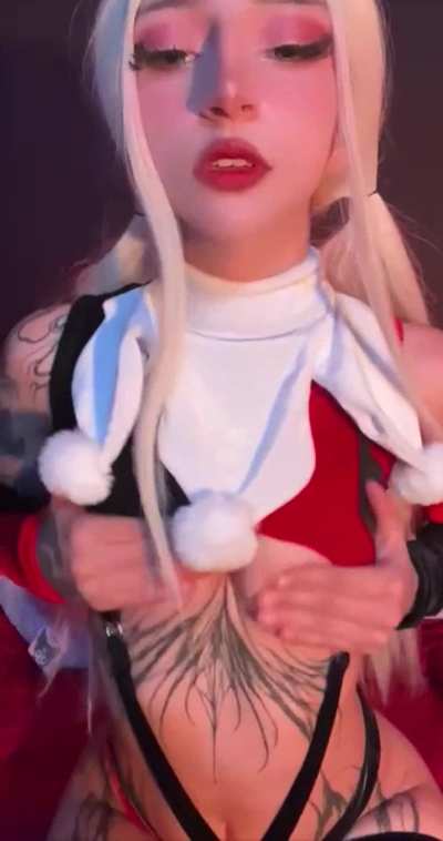 Harley Quinn [Batman] by (Zoey)