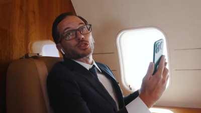 Coach McDaniel talking to Tua.