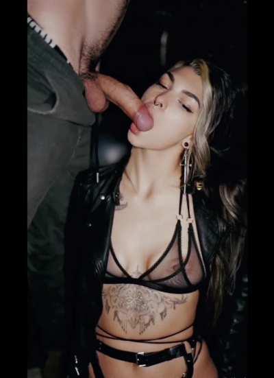 Playtime with your fave doll♡