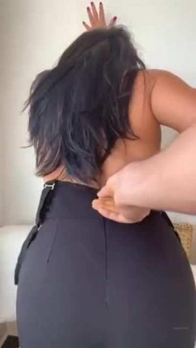 Steffy Moreno - nerd needs a hand ✋