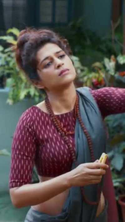 Shraddha Das's waist is not just an eye-turner.