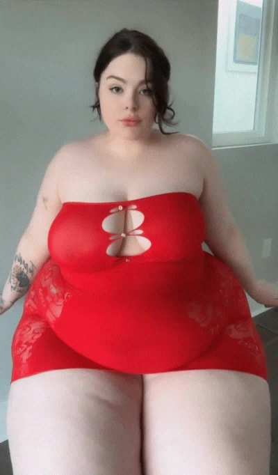 Your Tinder date showed up and its a big girl like me wyd?