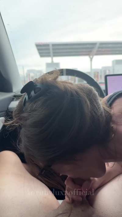 Sucking cock on roadtrips is a hobby of mine