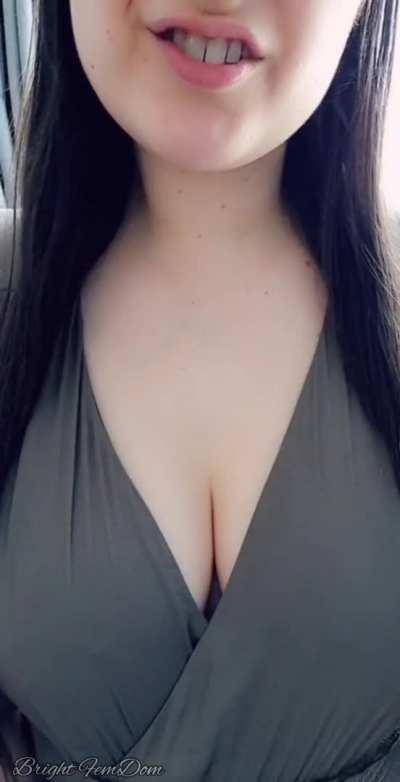 Don't you want to jerk your cock for Mommy? Join my NEW kinky, hairy, (mostly) friendly Fem[dom] [Fan] Club!