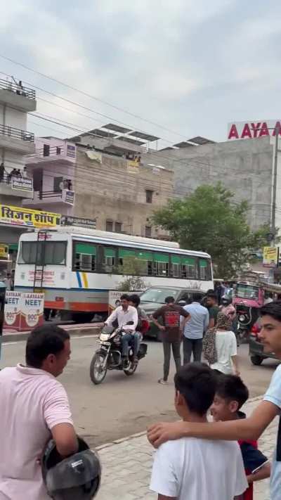 Sikar (aakash trying hard to copy gurukripa )