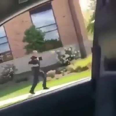 Making my way downtown 🎵