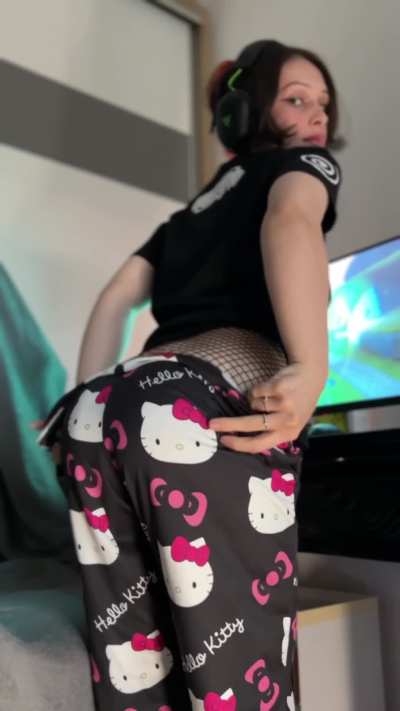 Finished gaming, now I’m ready for a good pounding