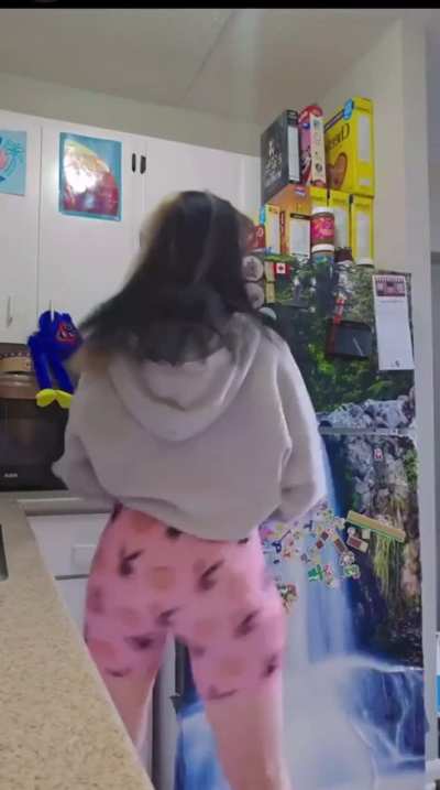 caffeinatedgreenqueen - Video #0330