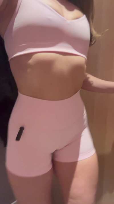 tried on some booty shorts at the mall today!