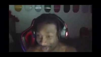 A little worried but this shit had me dying in class 😭😭