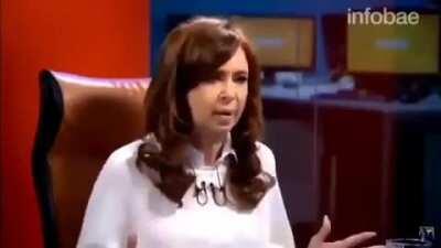 Cristina hablando de la situación del Presto... Ah, para, está gente no aguanta un solo archivo