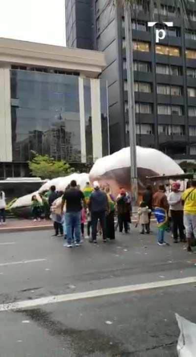 Broxou em plena Paulista