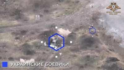 Ru pov Ukrainian soldiers flee and die under fire from the 11th regiment DPR Artillerymen resulting in the equipment and manpower of the enemy being destroyed