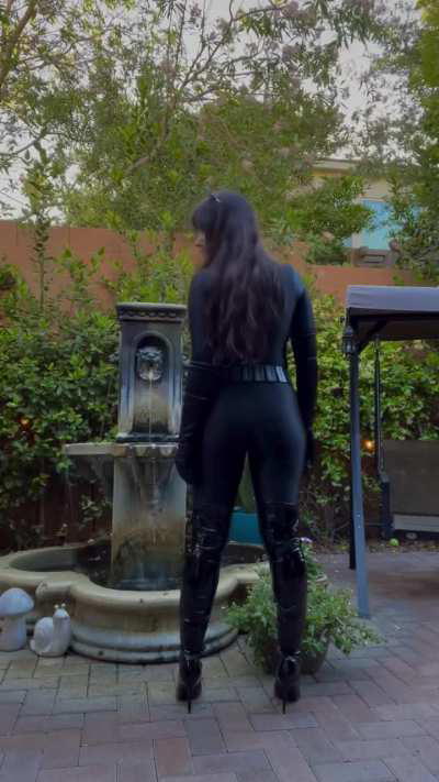 Cool wetlook assssss & boots 